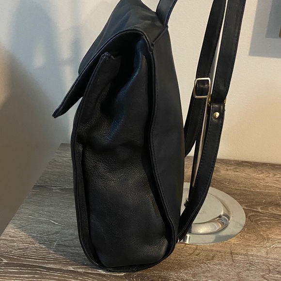 CB Pelletterie Made in Italy Black Genuine Full Leather Backpack Shoulder Bag - Picture 3 of 10